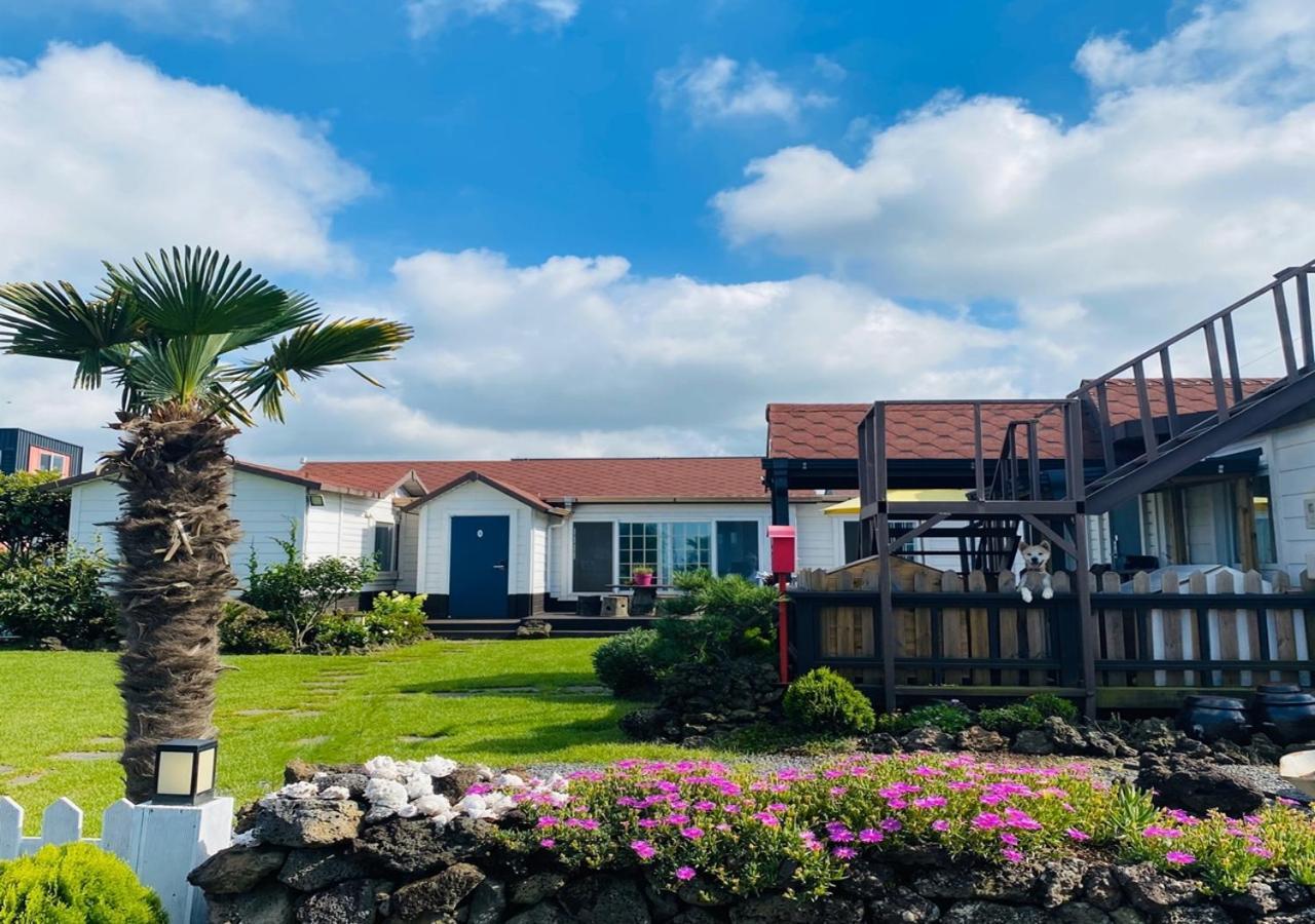 Jeju Haepoomdal Pension Экстерьер фото