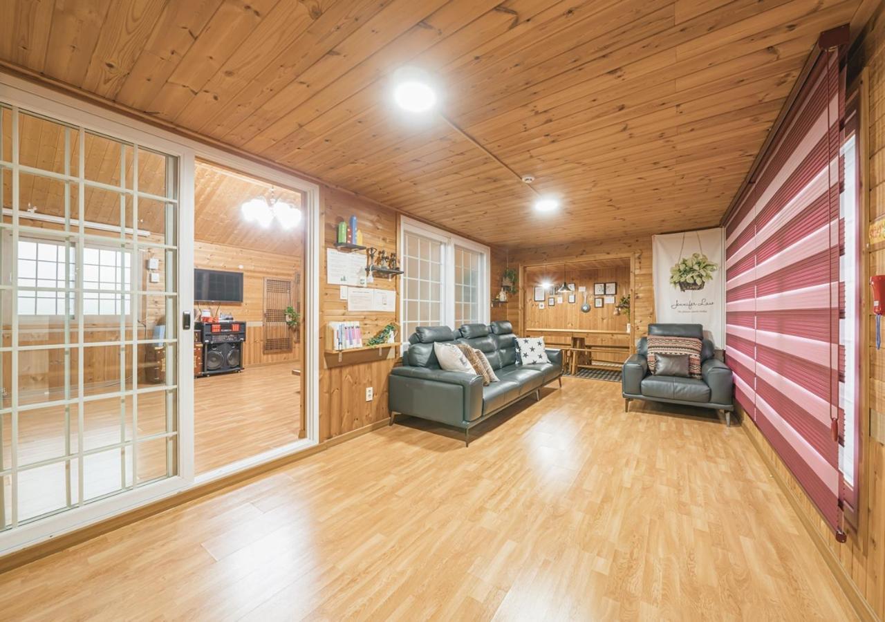 Jeju Haepoomdal Pension Экстерьер фото