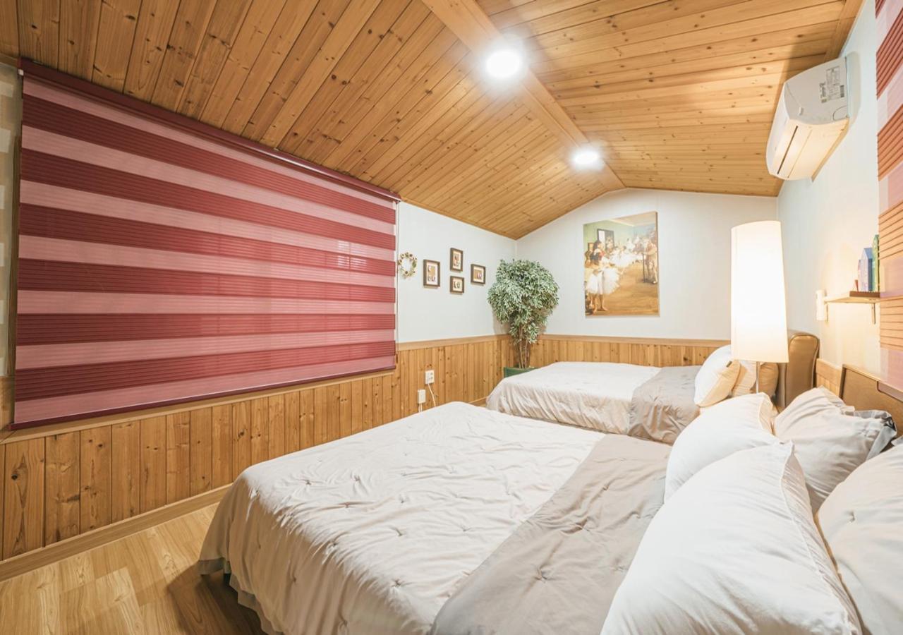 Jeju Haepoomdal Pension Экстерьер фото